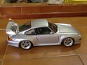 1:18 UT Models Porsche 911/993 GT2 Road Car 1995 Plata. Subida por santinogahan